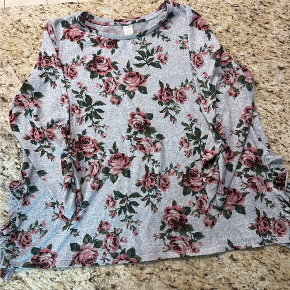 Terra & Sky Rose Floral Print Top Shirt with Ruffle Detail 1X 16W 18W - Picture 3 of 10